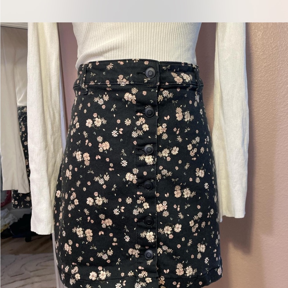 Floral print denim XL‎ mini skirt by Celebrity Pink 🌸
